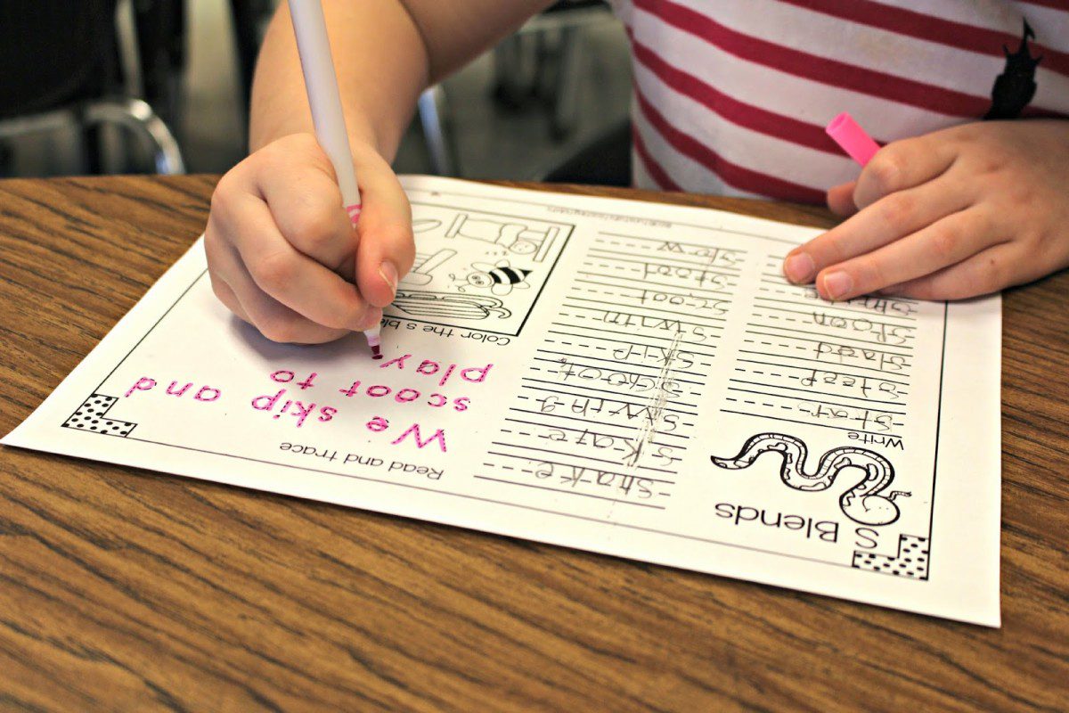 https://www.teacherspayteachers.com/Product/Phonics-Word-Sort-Recording-Forms-1759117